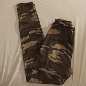 LuLaRoe One Size Leggins
